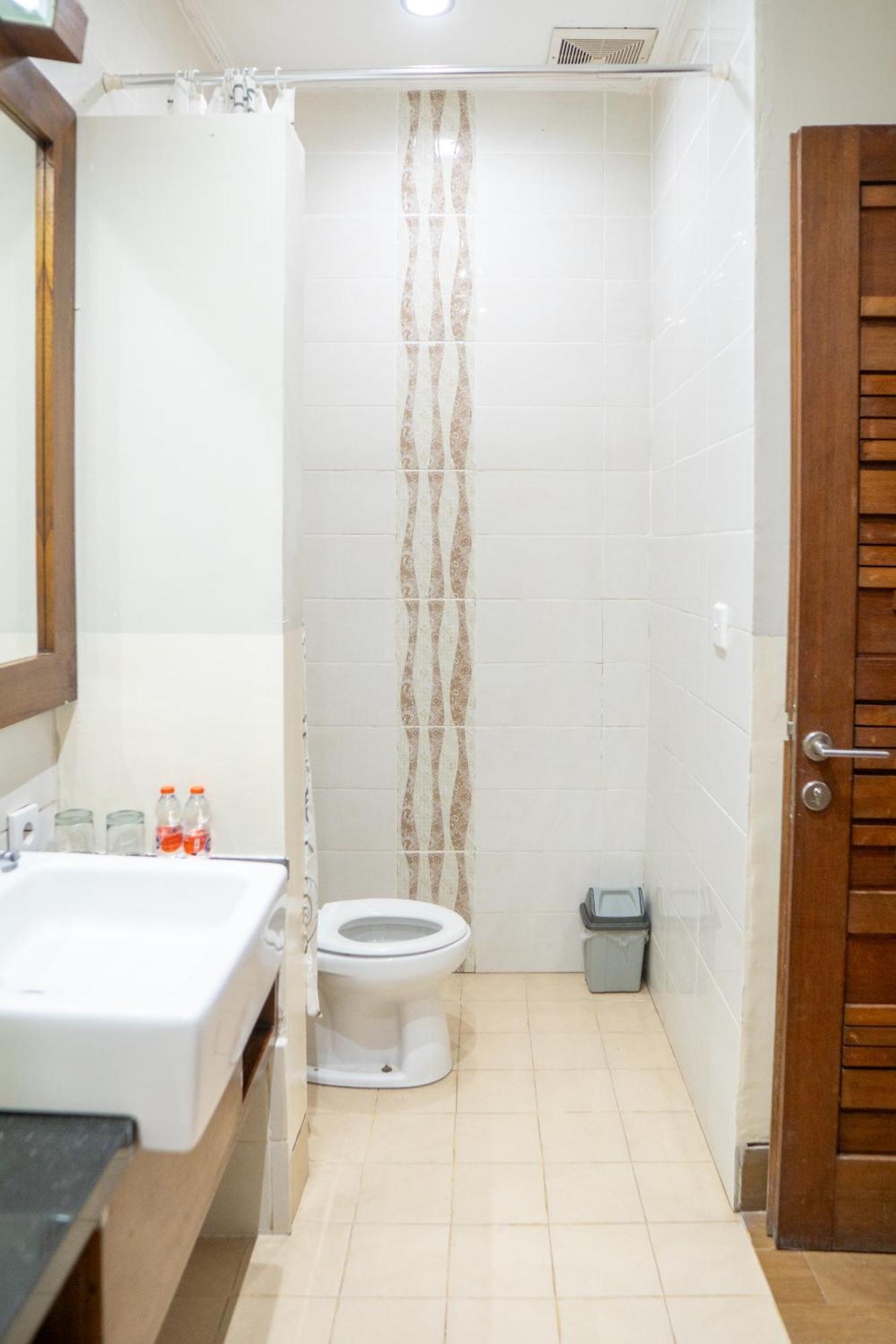The Green Zhurga Suite Kerobokan Exterior foto