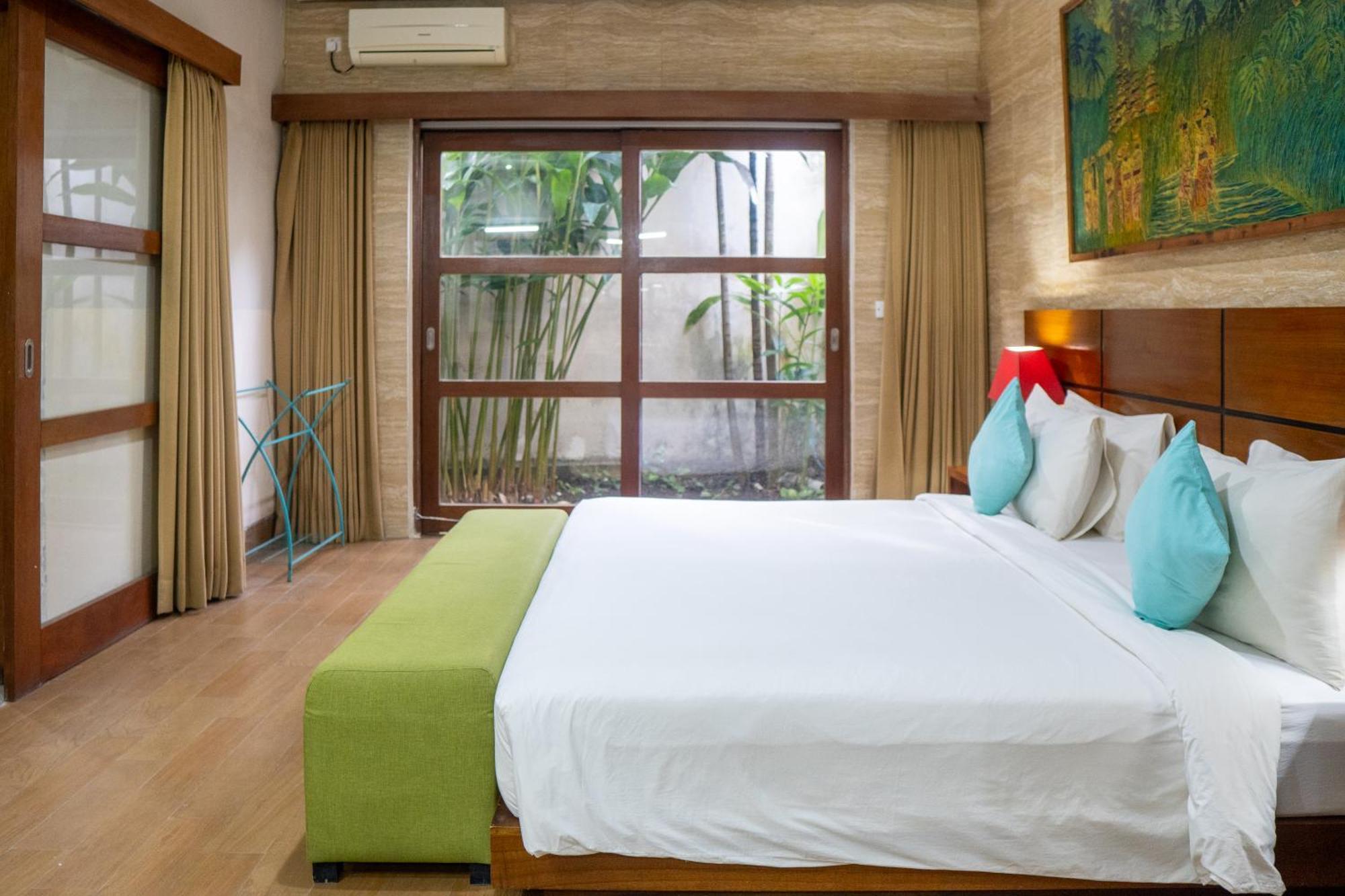 The Green Zhurga Suite Kerobokan Exterior foto